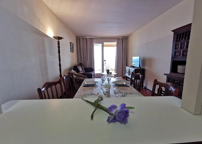 Cosette - Alexandra Mar *